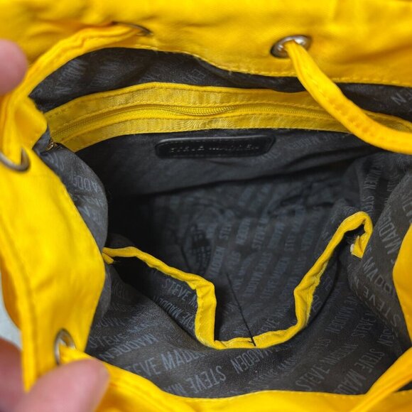 Steve Madden Womens Yellow Mini Nylon Sling Zip Backpack Travel Bag - Picture 4 of 13